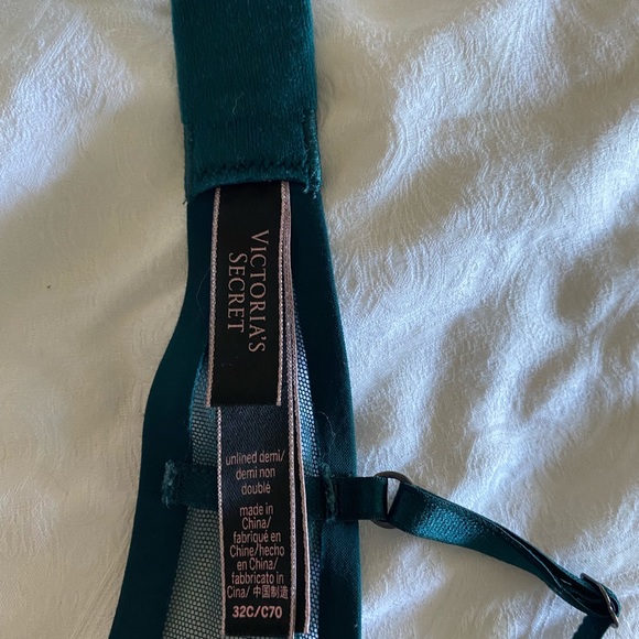 Dark green lightly lined underwire bra - Picture 2 of 4